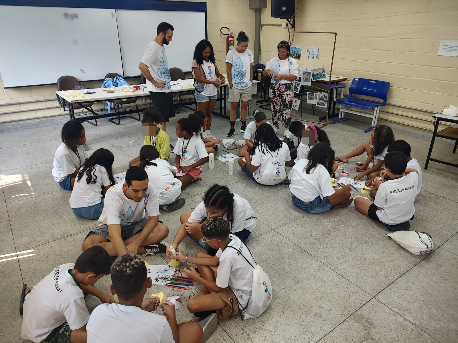 Colônia de Férias &quot;Futuros Cientistas&quot; na FFP-UERJ